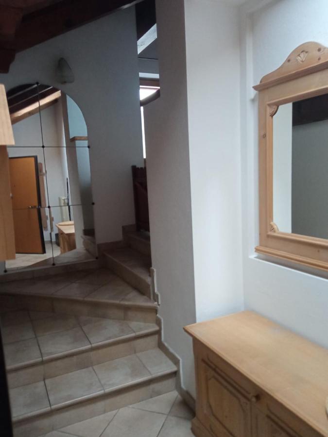 Appartamento Roen กาวาเรโน ภายนอก รูปภาพ